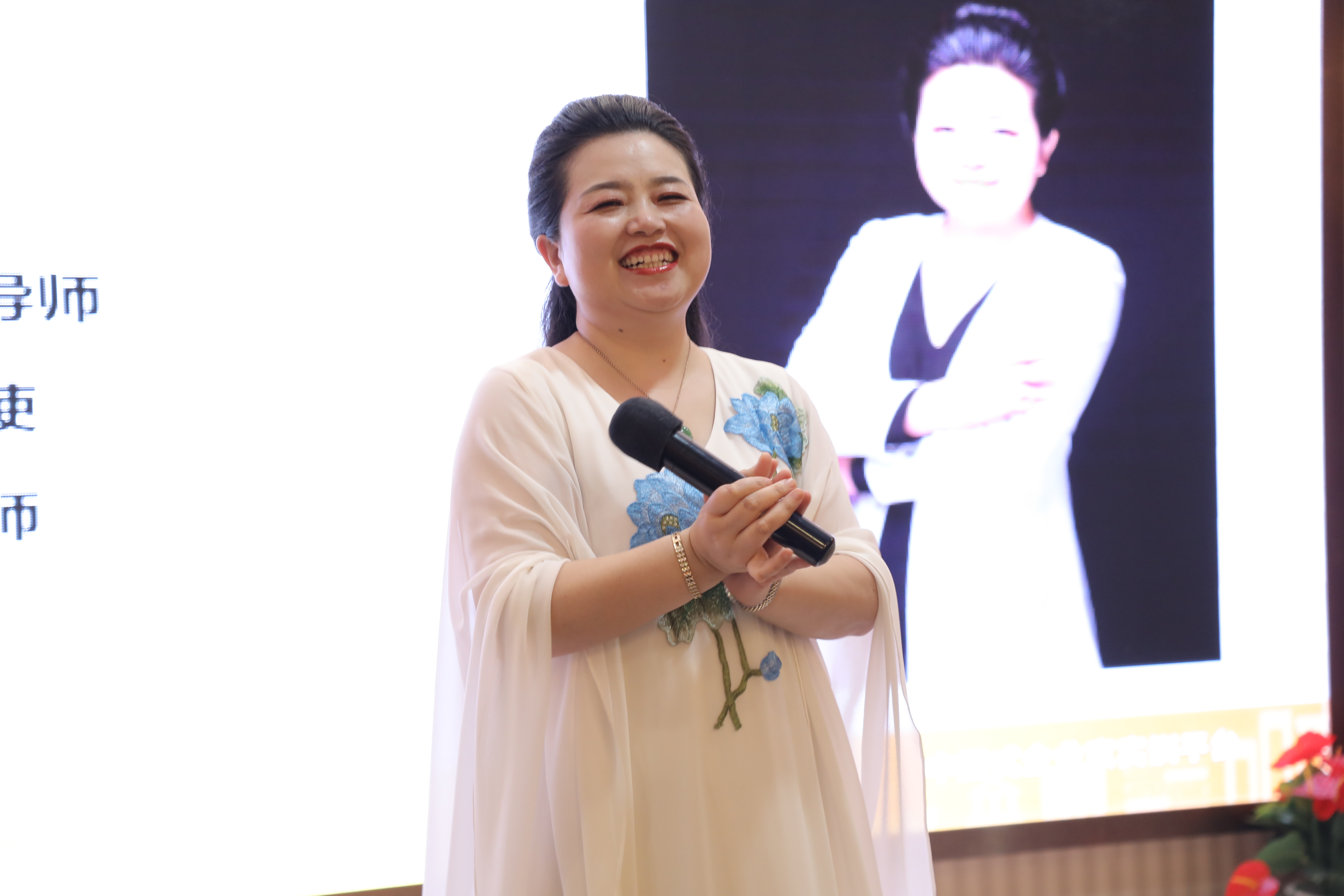 0f2d345cc552de819c3698987ab4e99.jpg 0f2d345cc552de819c3698987ab4e99.jpg