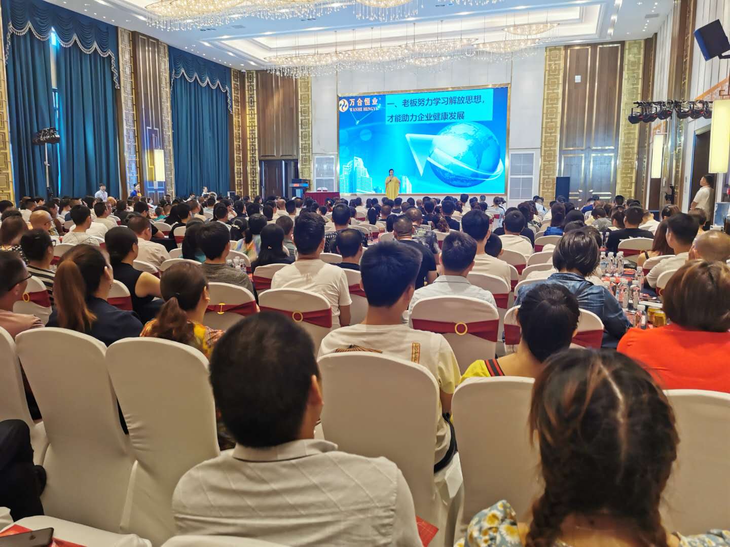 ee0fc3bdadd2a6b2e2a75fe771cba20.jpg ee0fc3bdadd2a6b2e2a75fe771cba20.jpg